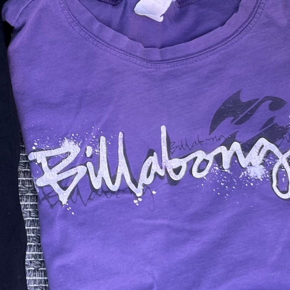 Collection of Billabong T-Shirts - Picture 3 of 3